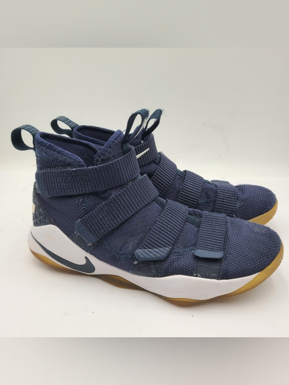 B53 Nike LeBron Soldier XI 11 SFG 897644-402 Navy Gum Basketball Shoes Men’s 11